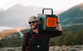 Solar Battery Charging for Cycling Enthusiasts: An Essential Guide for EU Travelers - Jackery EU