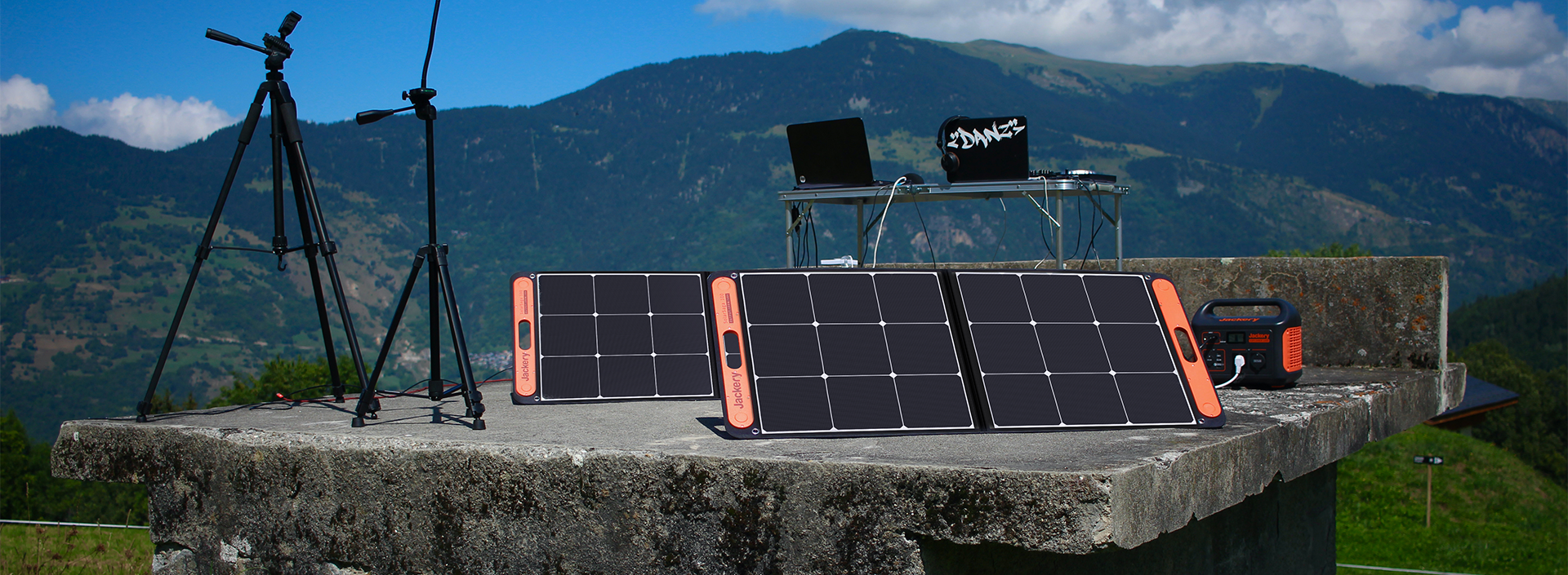 Jackery Solar Generator 1000 | 1002Wh Solar Generator for Camping